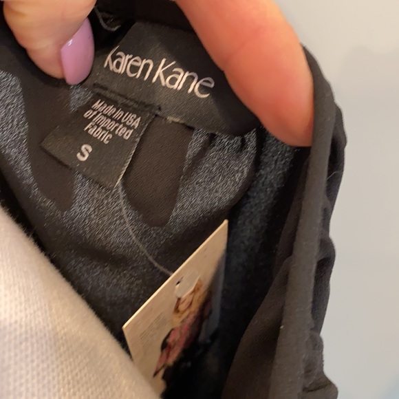 NWT Karen Kane Ruffle Sleeve Top - Picture 6 of 8